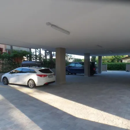 New Flat For Five Guests In A With Pool * Bibione